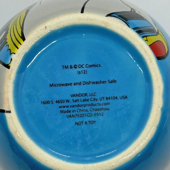 New DC Comics Wonder Woman Oval blue coffee mug - Picture 6 of 8